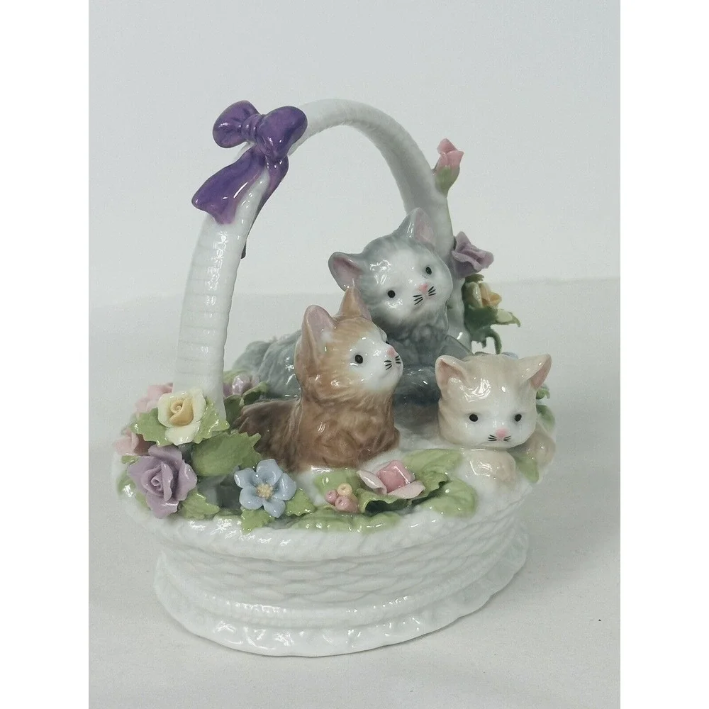 2005‎ Royal Albert 3 Kittens In A Basket Plays Fur Elise No Defects